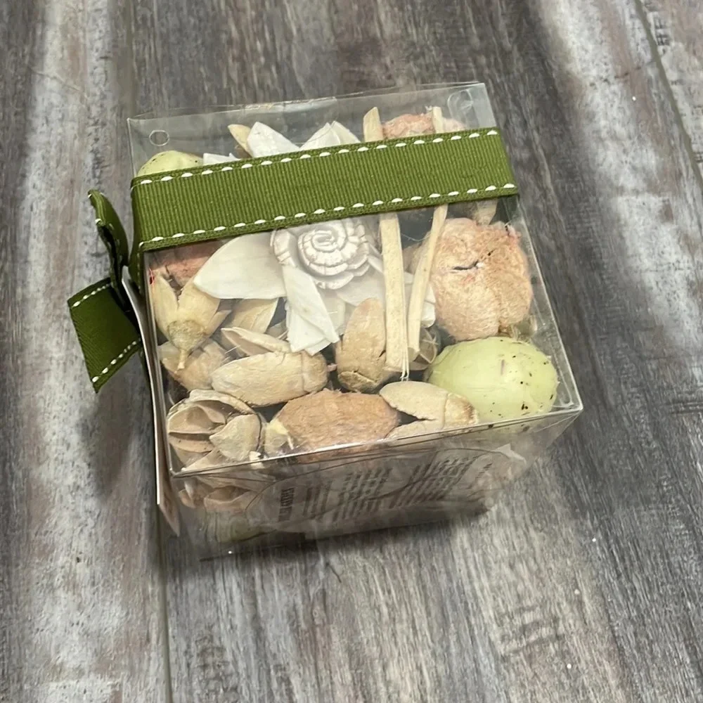 Pottery Barn Potpourri English Garden